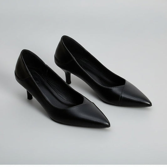 Tocuri elegante din piele de oaie neagră de Cristina Gore