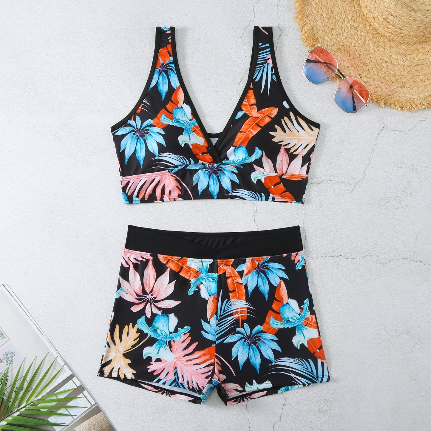 Bikini boxer cu imprimeu vibrant de Cristina Gore