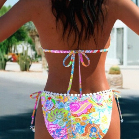 Bikini cu imprimeu vibrant de Cristina Gore