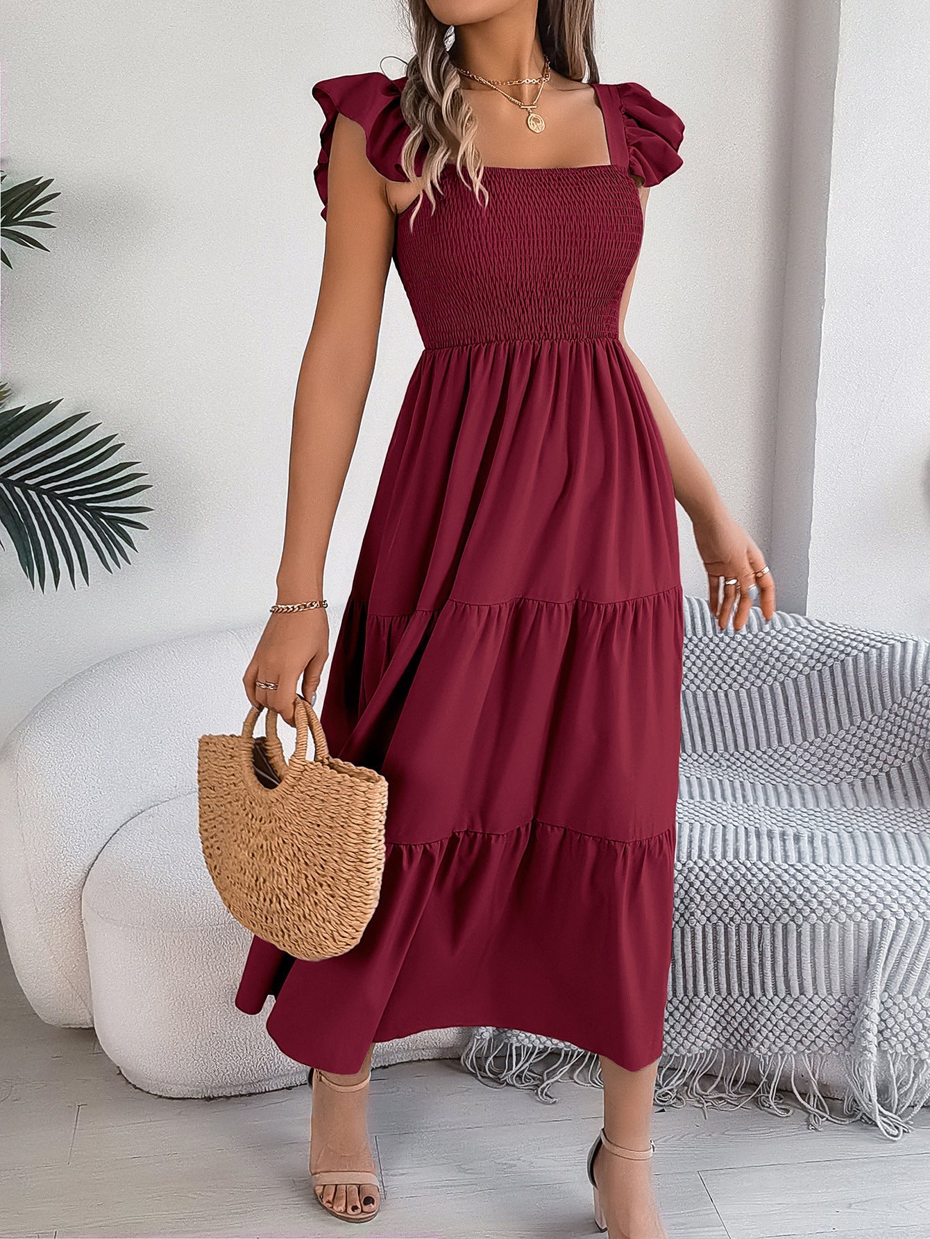 Rochie elegantă de vară midi fără mâneci de la Cristina Gore