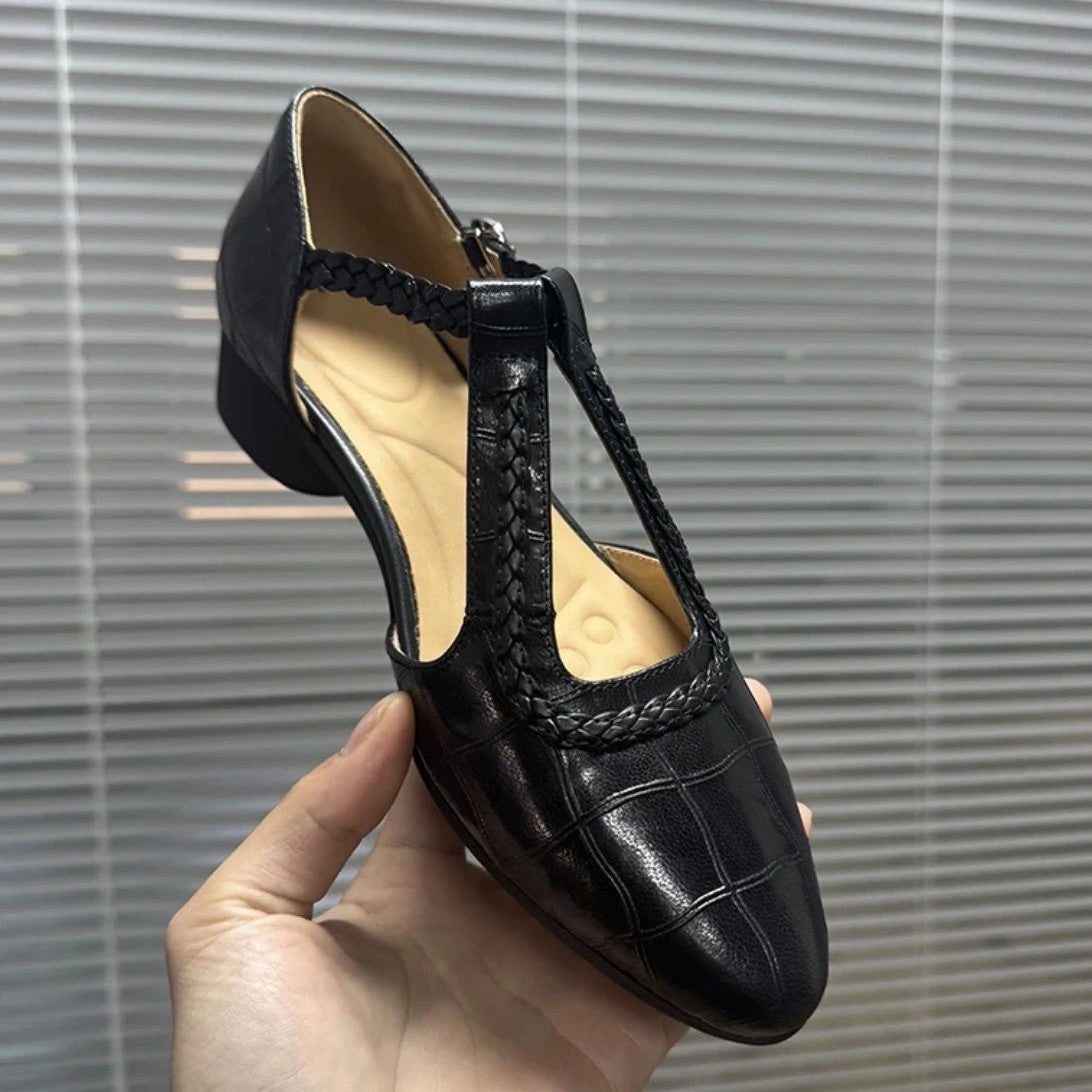 Pantofi cu toc gros retro Mary Jane de Cristina Gore