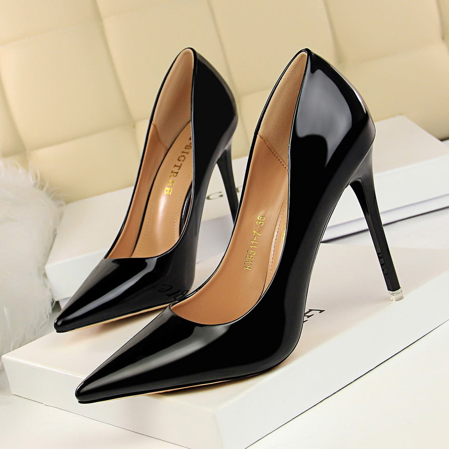 Tocuri stiletto elegante Cristina Gore negre