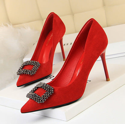 Tocuri stiletto elegante cu strasuri de Cristina Gore