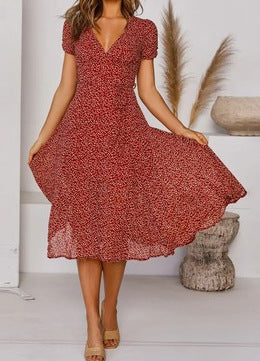 Rochie Cristina cu imprimeu și decolteu în V - Detaliu cu șireturi