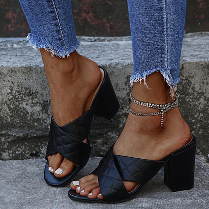 Sandale elegante cu toc bloc de Cristina Gore