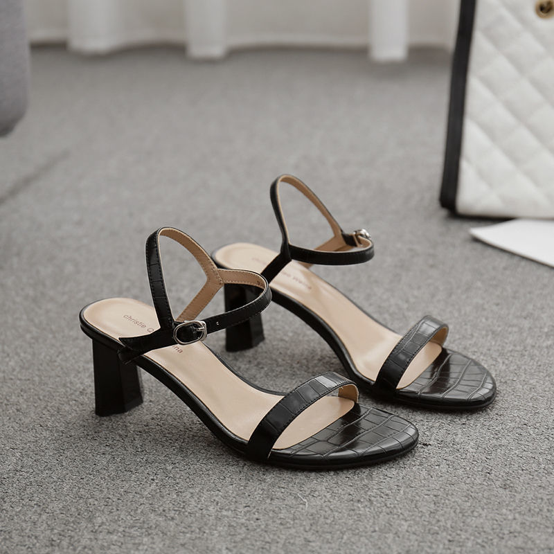 Sandale elegante cu toc inspirate de Pinterest, de la Cristina Gore