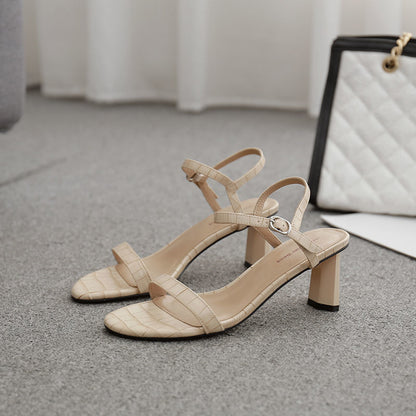 Sandale elegante cu toc inspirate de Pinterest, de la Cristina Gore