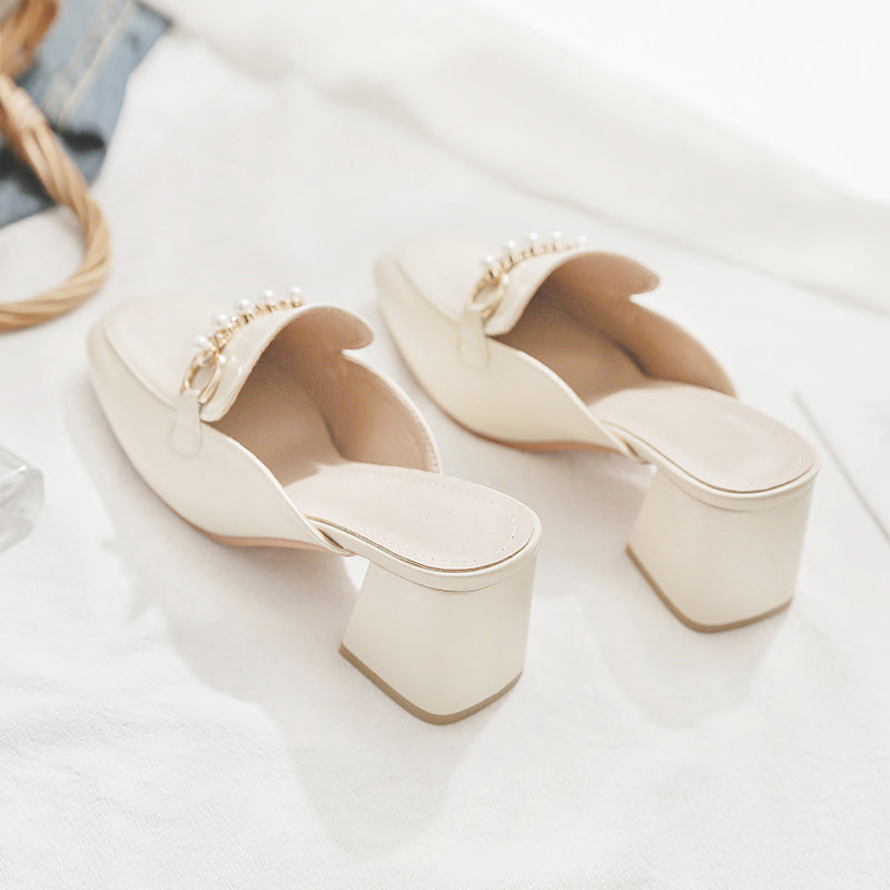 Sandale elegante cu toc bloc Cristina Gore, inspirate de Pinterest