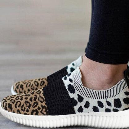 Teniși slip-on tricotați cu imprimeu leopard de Cristina Gore