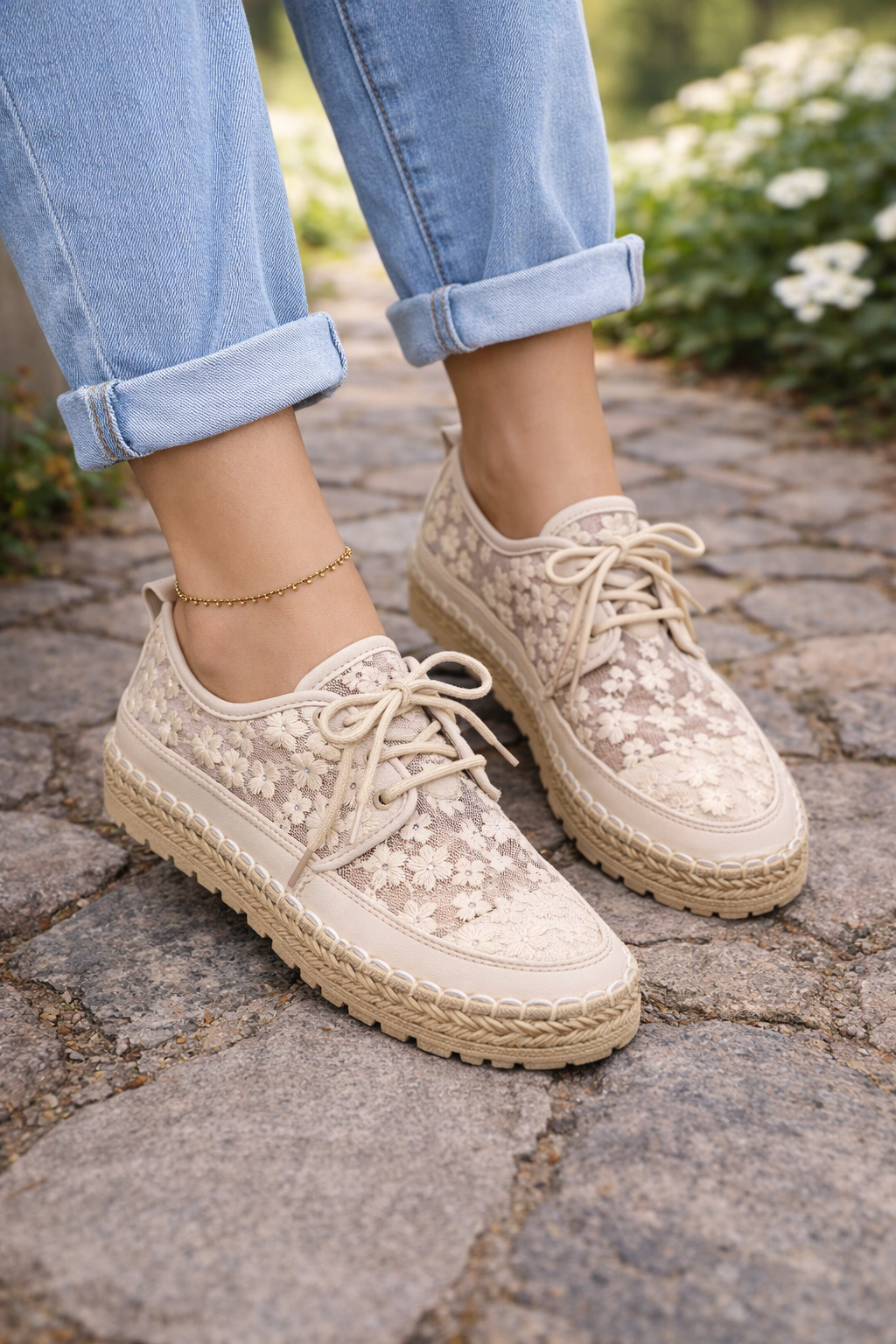 Sandale Cristina retro cu imprimeu floral tricotat - Inspirație de primăvară