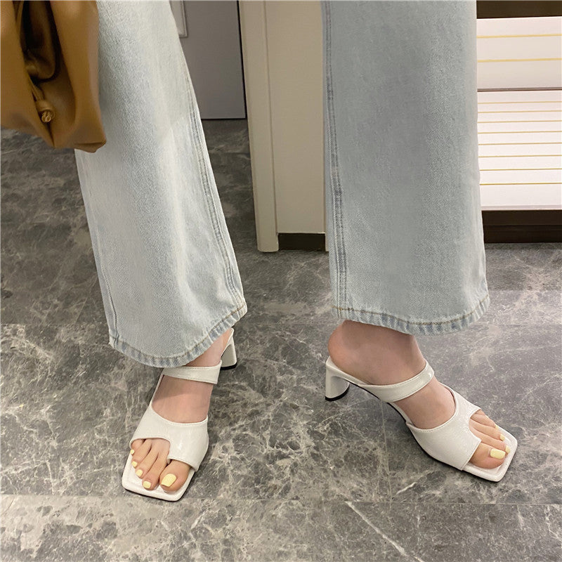 Sandale elegante cu toc gros de Cristina Gore