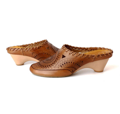 Sandale vintage din piele cu toc mediu de Cristina Gore