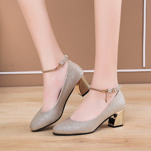 Elegant Cristina Gore Chunky Heel Pumps