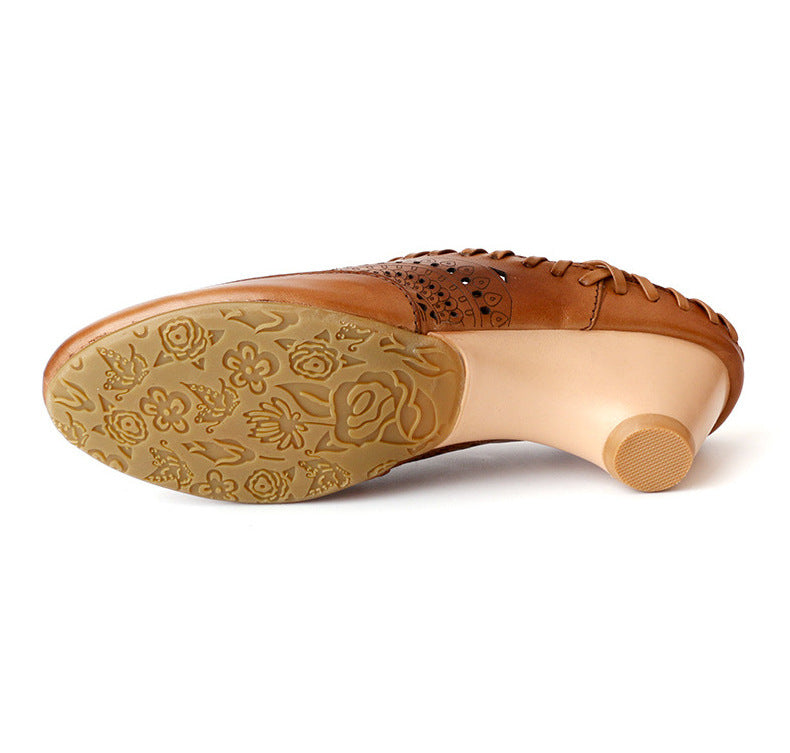 Sandale vintage din piele cu toc mediu de Cristina Gore