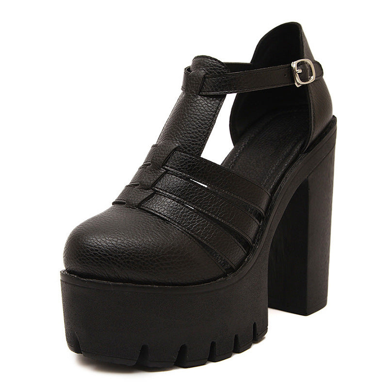 Sandale cu platformă Cristina Roman - Toc înalt cu vârf închis