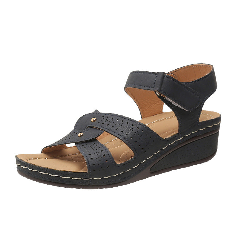 Sandale elegante cu platformă de Cristina Gore