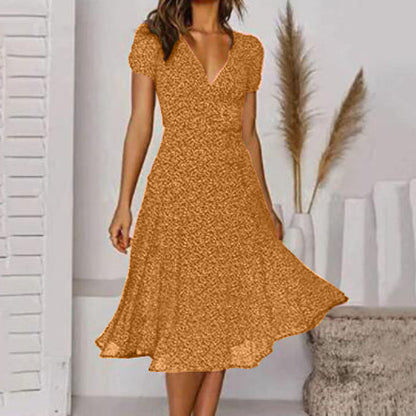 Rochie Cristina cu imprimeu și decolteu în V - Detaliu cu șireturi