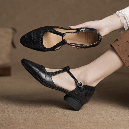 Pantofi cu toc gros retro Mary Jane de Cristina Gore