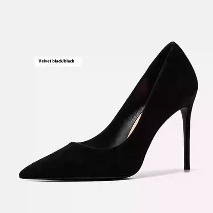 Tocuri stiletto elegante din piele de la Cristina Gore