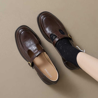 Pantofi cu platformă din piele franțuzească Cristina - Detaliu cataramă