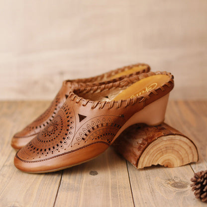 Sandale vintage din piele cu toc mediu de Cristina Gore