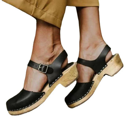 Sandale cu platformă Cristina - Vârf închis, baretă cu cataramă