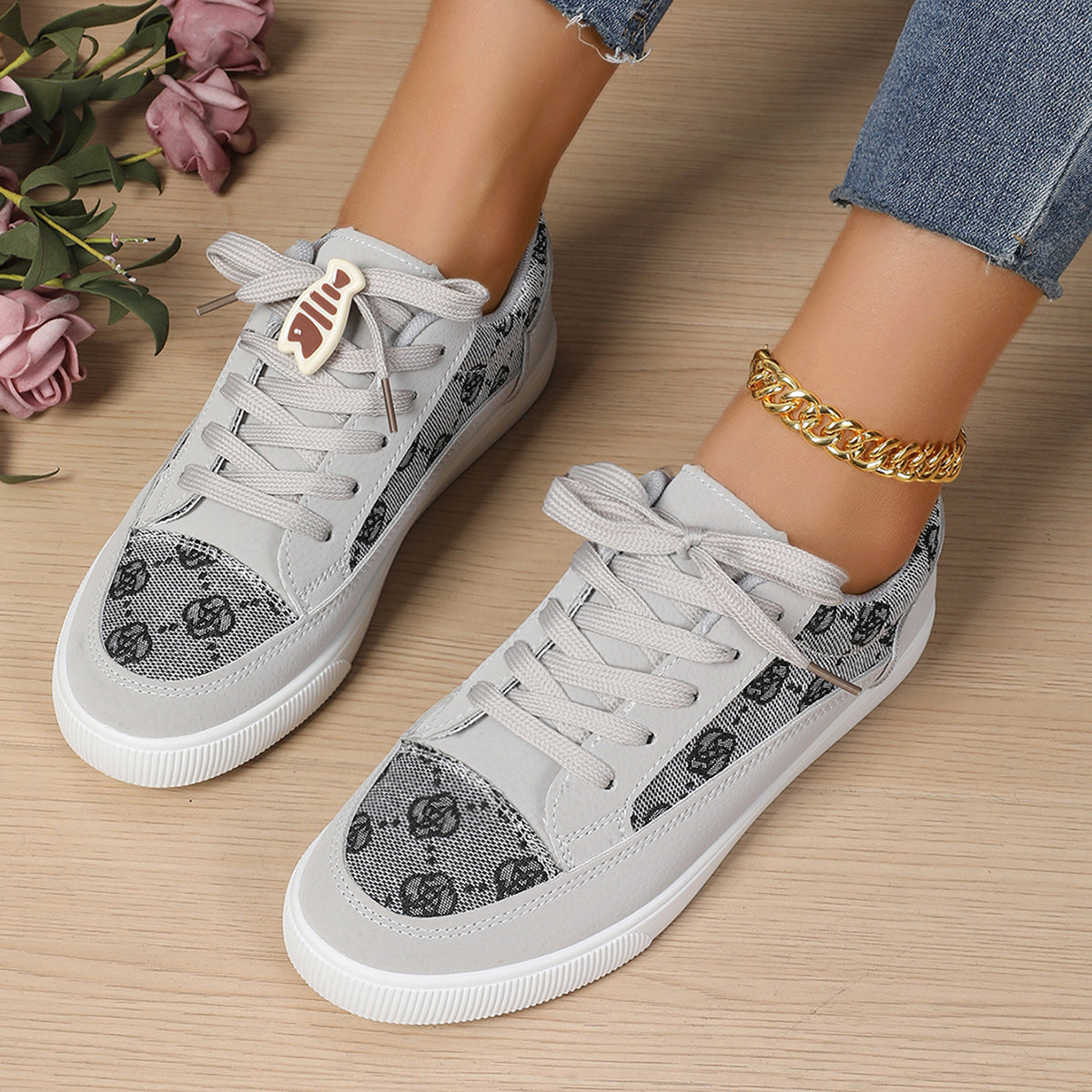 Floral Embroidered Cristina Gore Casual Sneakers