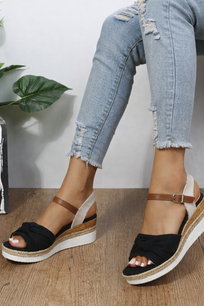 Sandale elegante cu platformă de Cristina Gore