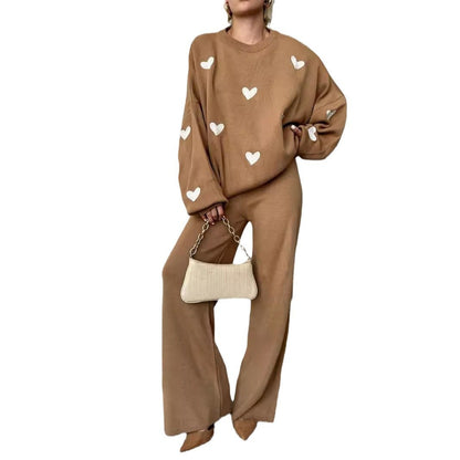 Set tricotat Cristina cu motive inimă - Confortabil, inspirat de vopseaua tie-dye