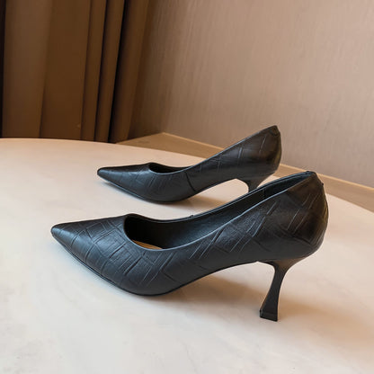 Tocuri elegante din piele de oaie de Cristina Gore
