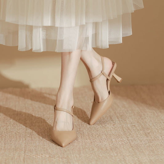 Sandale elegante cu toc înalt și vârf ascuțit de la Cristina Gore