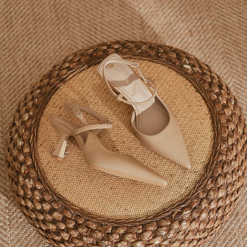 Sandale elegante cu toc înalt și vârf ascuțit de la Cristina Gore