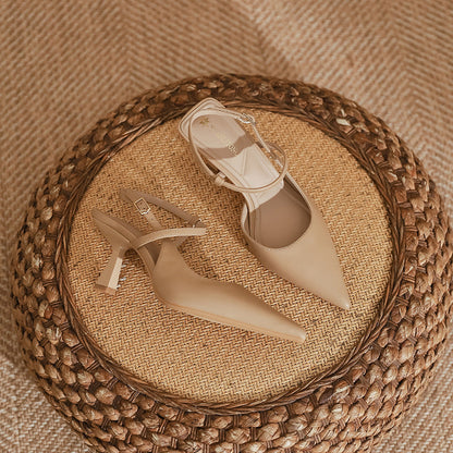 Sandale elegante cu toc înalt și vârf ascuțit de la Cristina Gore