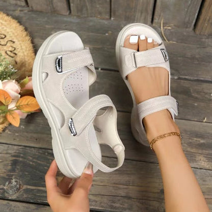 Sandale vintage confortabile cu platformă de Cristina Gore