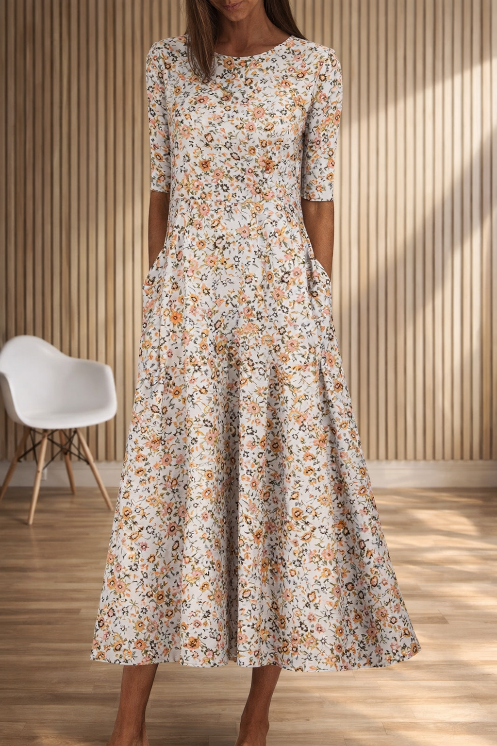 Rochie cu imprimeu floral și decolteu rotund de Cristina Gore