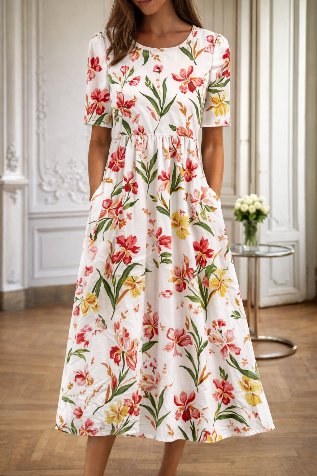 Rochie cu imprimeu floral și decolteu rotund de Cristina Gore