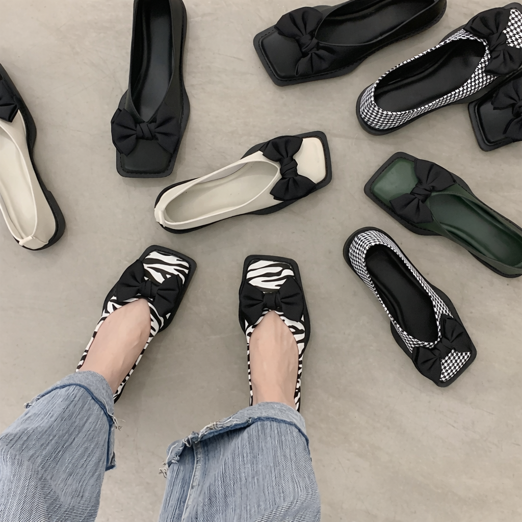 Balerini Cristina cu papion - Inspirație pentru vârful pătrat