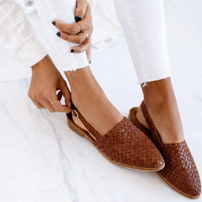 Sandale plate împletite Cristina - Stil confortabil cu cataramă