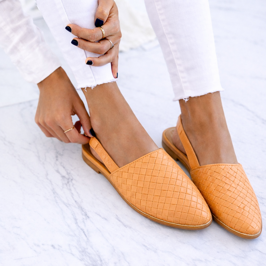 Sandale plate împletite Cristina - Stil confortabil cu cataramă