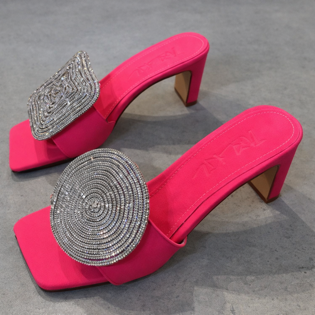 Sandale Cristina din in cu strasuri - Inspirație pentru toc gros