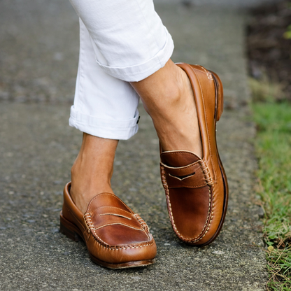 Mocasini Cristina - Confortul cusăturilor clasice