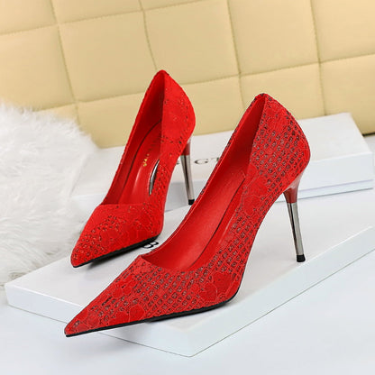 Tocuri stiletto elegante cu paiete de Cristina Gore