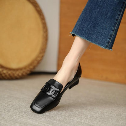 Pantofi cu toc gros și eleganță Cristina Gore