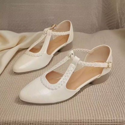 Pantofi cu toc ascuțit Cristina din piele și barete încrucișate - Toc jos