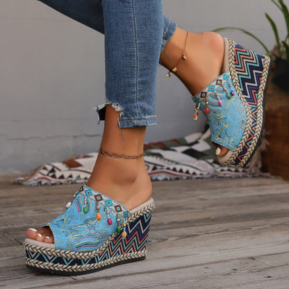 Sandale cu platformă Cristina - vârf deschis, inspirație boemă