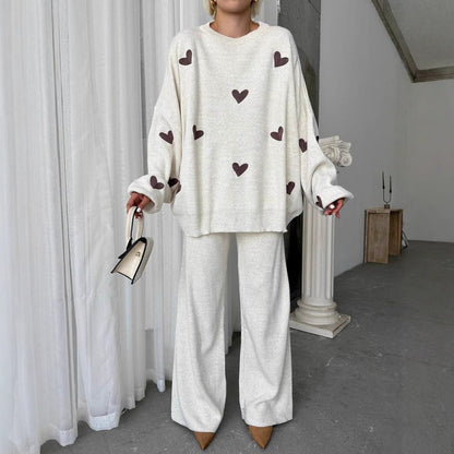 Set tricotat Cristina cu motive inimă - Confortabil, inspirat de vopseaua tie-dye