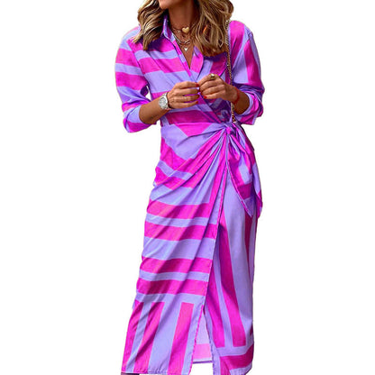 Rochie Cristina cu dungi, înfășurată în stilul unei rochii de lungime medie, cu șireturi