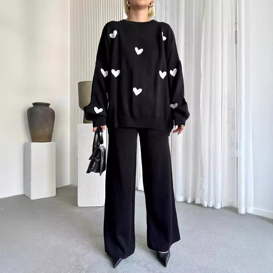 Set tricotat Cristina cu motive inimă - Confortabil, inspirat de vopseaua tie-dye