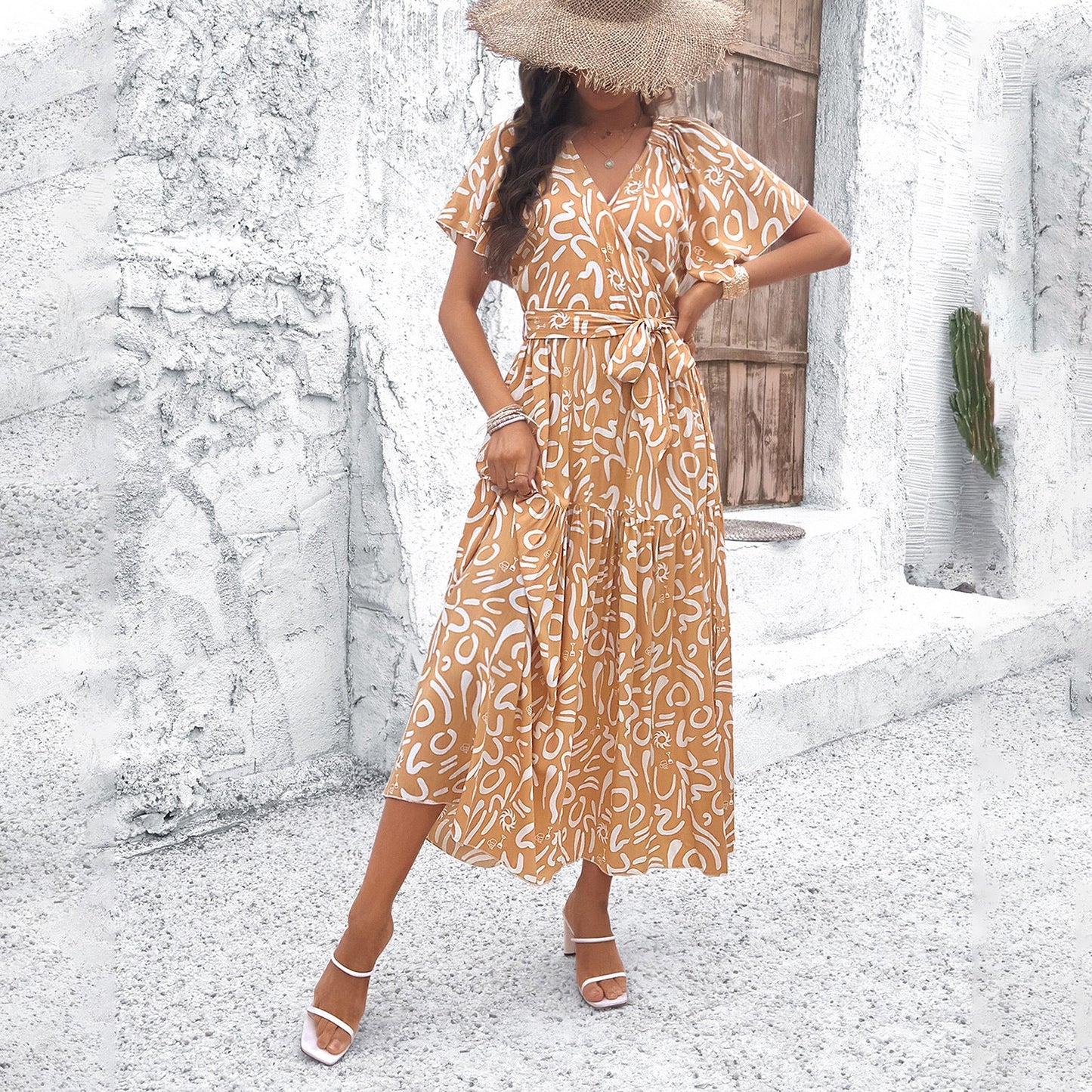 Rochie midi elegantă cu mânecă scurtă și model geometric Cristina Gore
