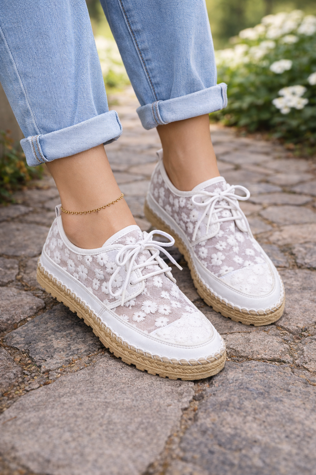 Sandale Cristina retro cu imprimeu floral tricotat - Inspirație de primăvară